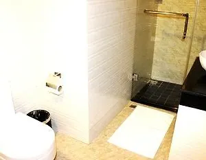 The Colonial Residence And Suites Hotel